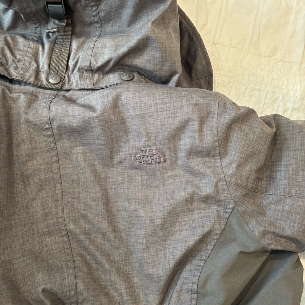The North Face Shavana Parka Women's Size Medium, Grey - Picture 11 of 15